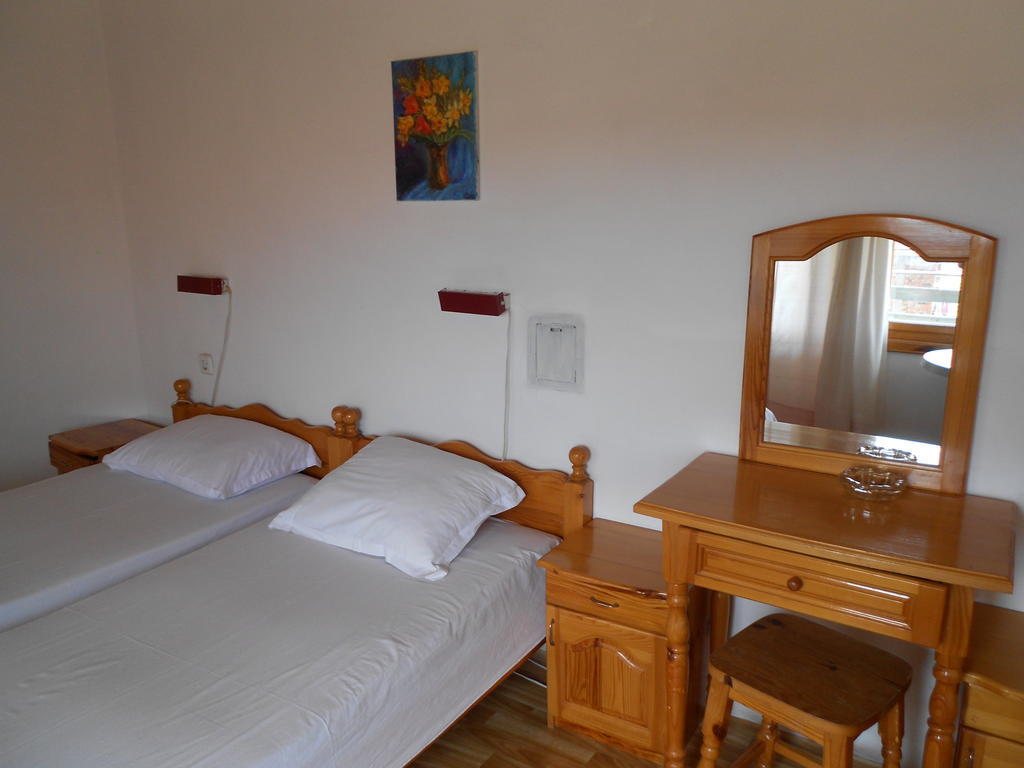 Nelly Guest House Sozopol Chambre photo