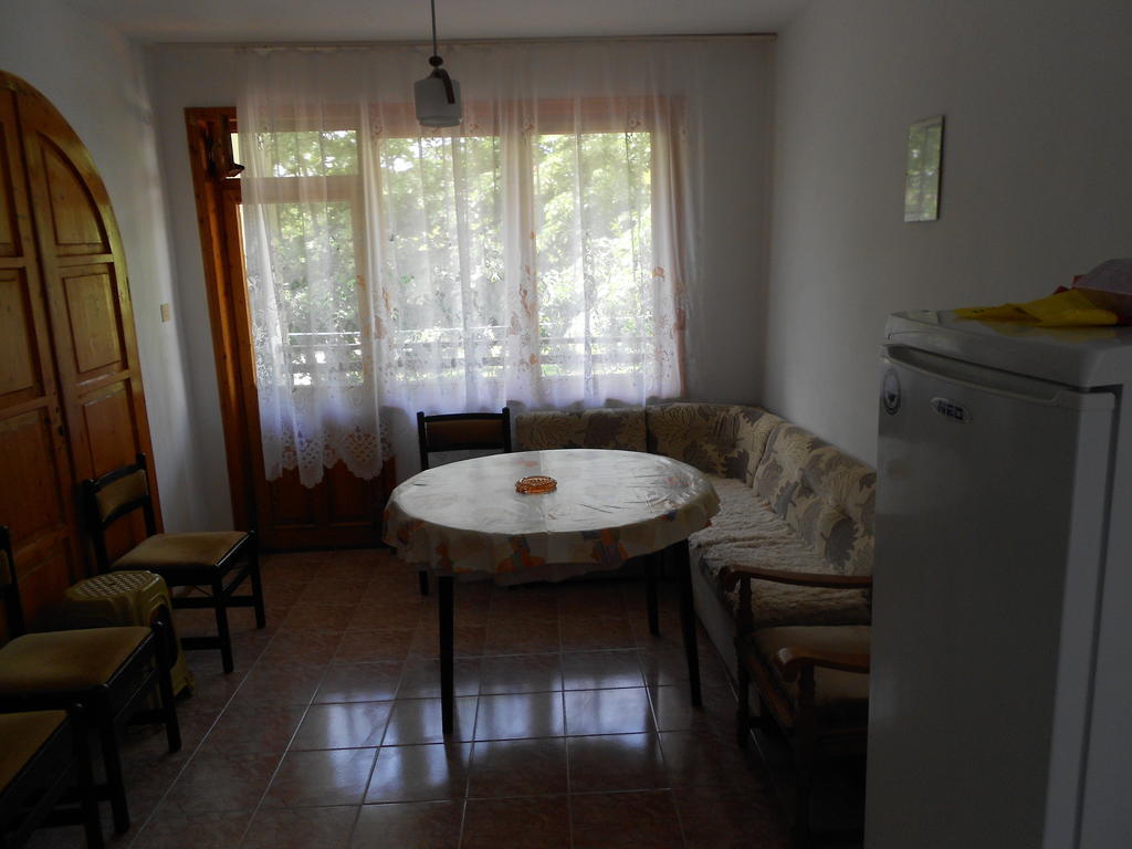 Nelly Guest House Sozopol Chambre photo